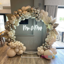 Load image into Gallery viewer, Mr & Mrs Neon Sign