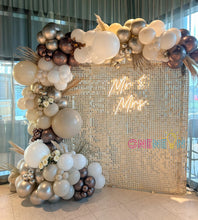 Load image into Gallery viewer, Mr & Mrs Neon Sign