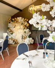 Load image into Gallery viewer, Mr & Mrs Neon Sign