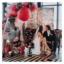 Load image into Gallery viewer, Love You Neon Sign