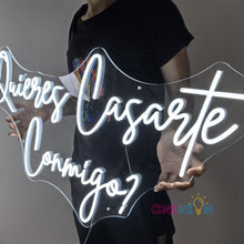 Load image into Gallery viewer, Quieres Casarte Conmigo Neon Sign